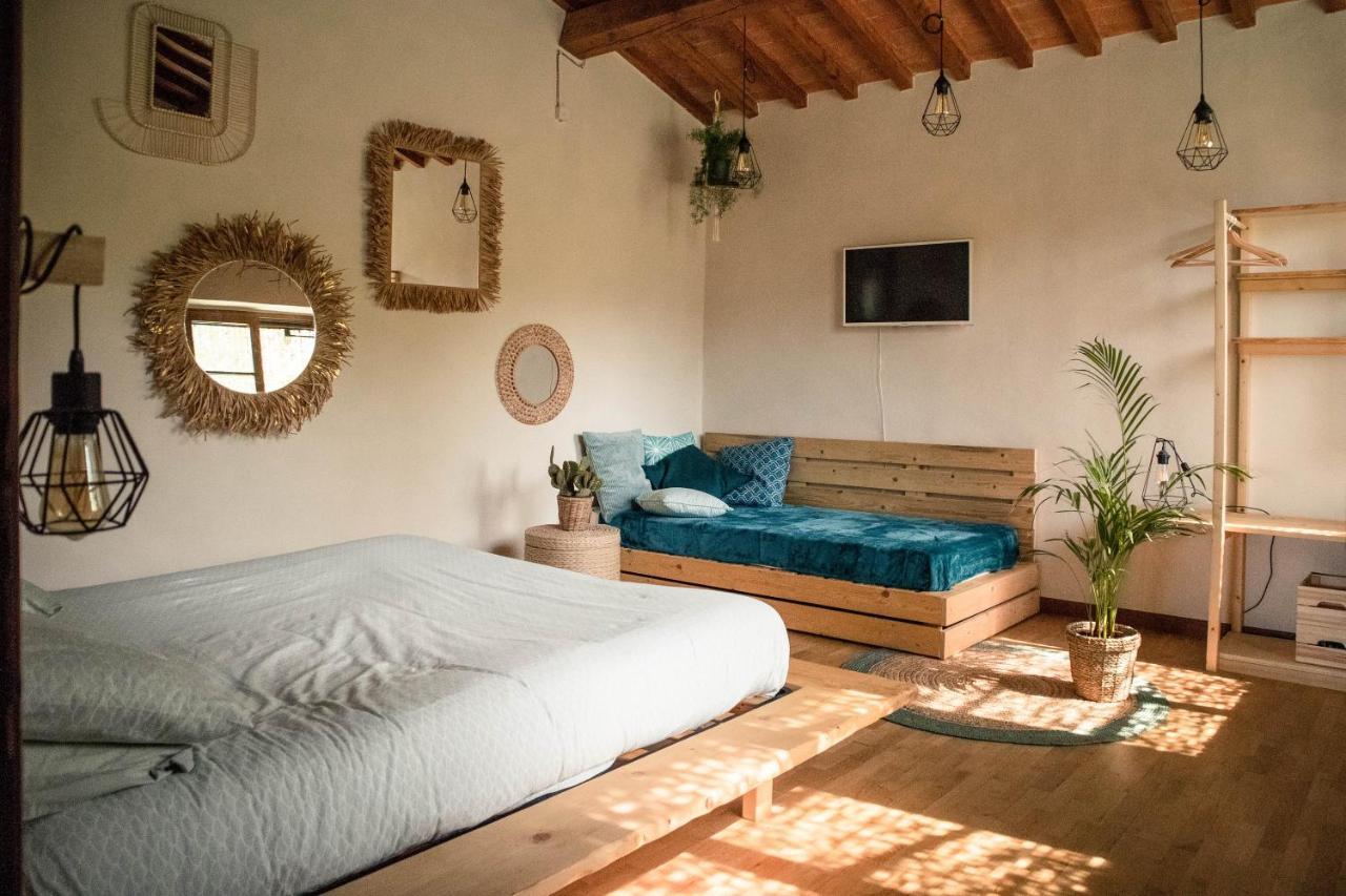 Social Garden - Private Room Calci Exterior photo